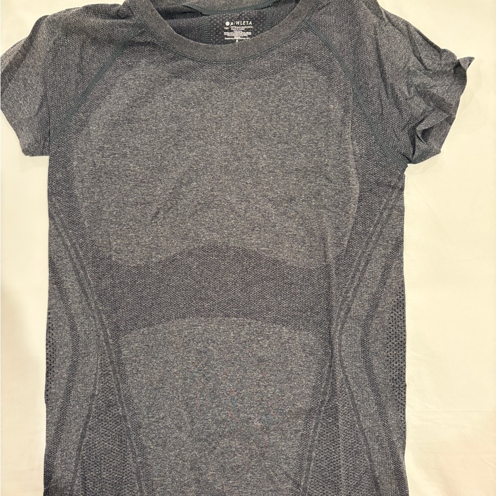 Athleta gray shirt
